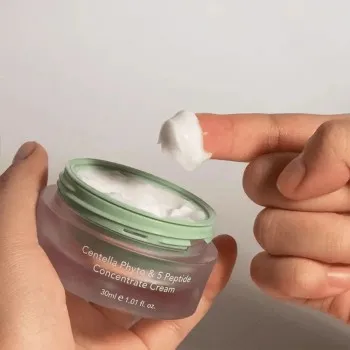 Haruharu Wonder Centella Phyto & 5 Peptide Concentrate Cream 30ml
